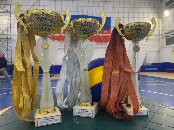 Чемпионат по волейболу Лига «4+2»